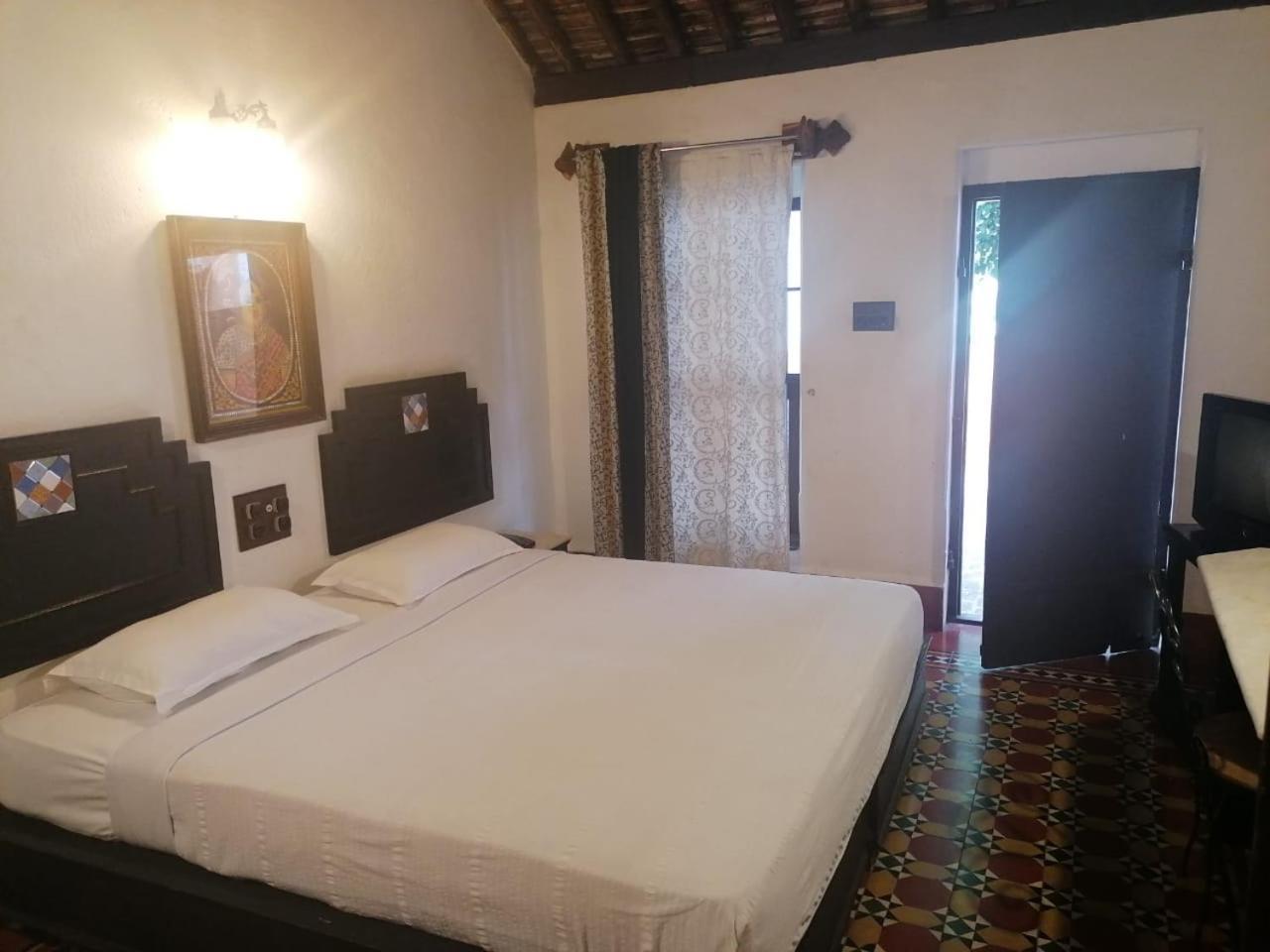 Indeco Hotels Swamimalai Кумбаконам Екстериор снимка