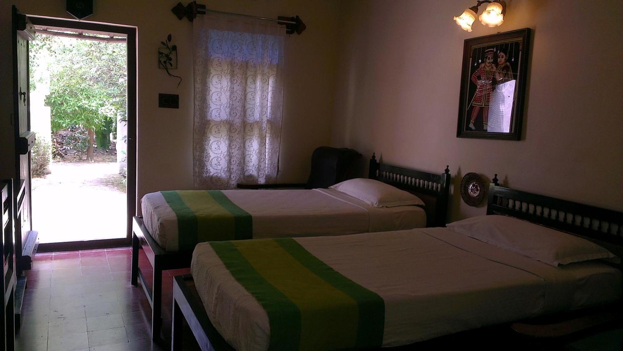 Indeco Hotels Swamimalai Кумбаконам Екстериор снимка