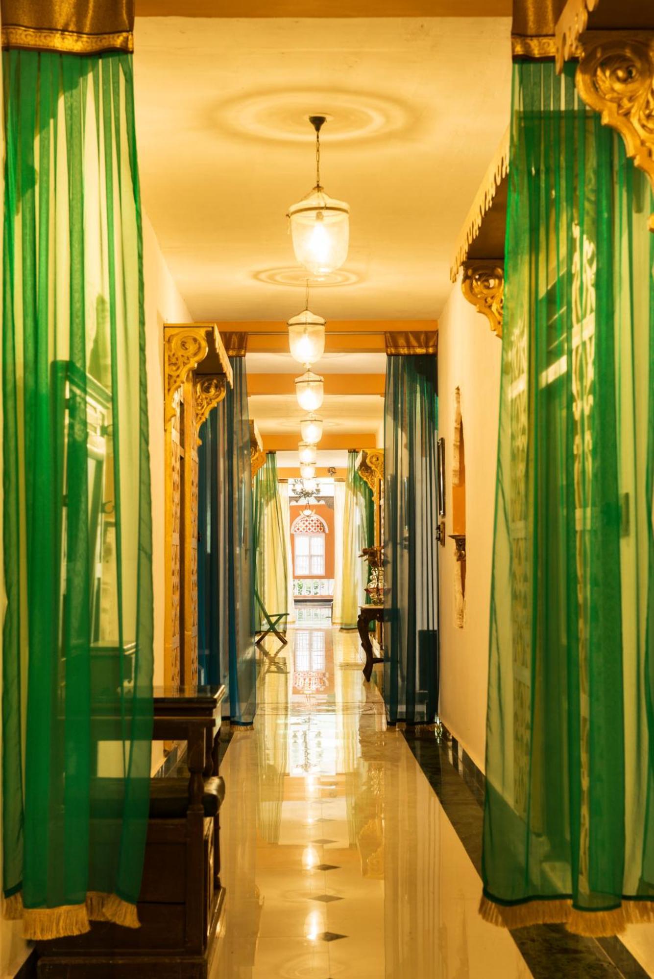 Indeco Hotels Swamimalai Кумбаконам Екстериор снимка